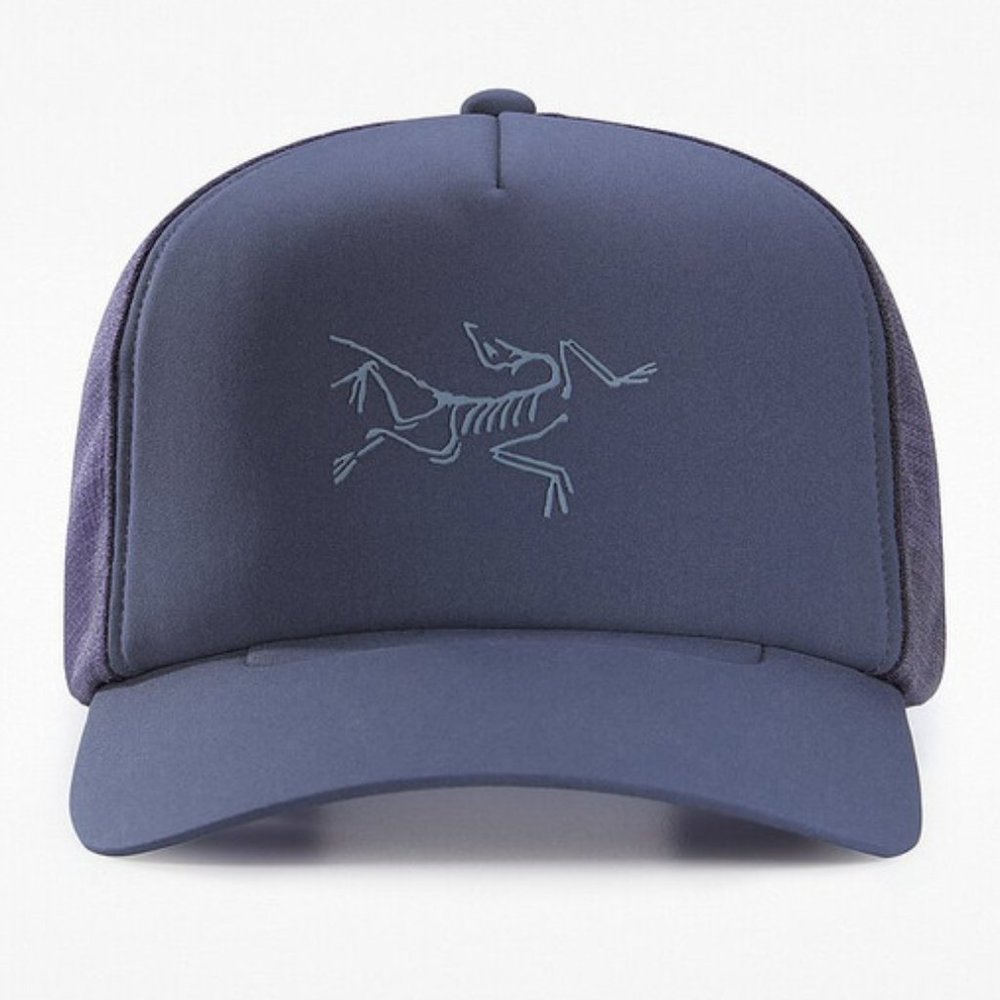 Arc'teryx Logo Curved Brim Trucker Hat | curved-Brim Performance Trucker